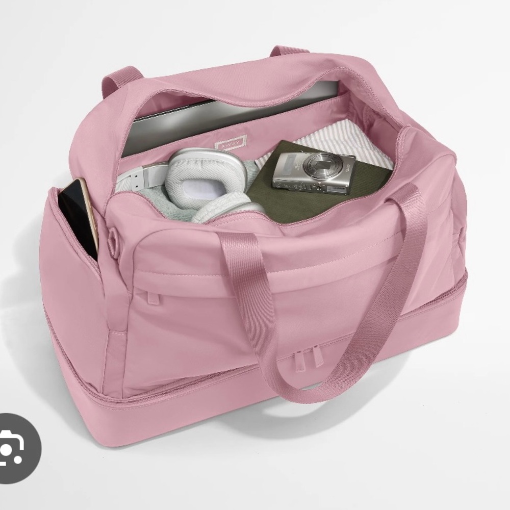 Away Travel Lightweight Weekender NEW Glacial Pink Lots